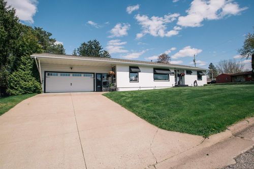 401 Sunset Place, Neillsville, WI, 54456 | Card Image