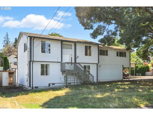 2050 3rd St, Columbia City, OR, 97018-8757 | Card Image