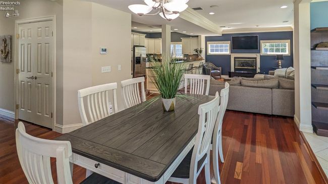8051 E Lake Blvd, Condo with 4 bedrooms, 4 bathrooms and 2 parking in Marblehead OH | Image 15