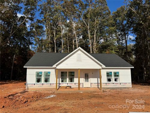 723 E Memorial Highway, Harmony, NC, 28634 | Card Image