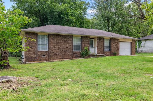 122 N Pinewood Ave, Republic, MO, 65738-1613 | Card Image