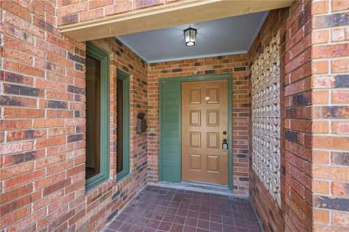 223 S 4th St, Ponchatoula, LA, 70454-2607 | Card Image