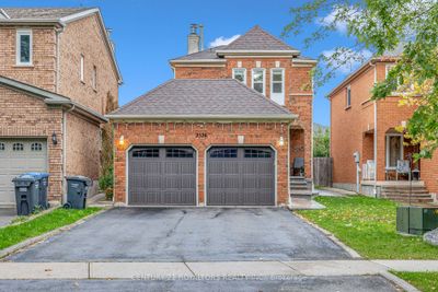 2526 Willowburne Dr, House other with 3 bedrooms, 3 bathrooms and 6 parking in Mississauga ON | Image 1