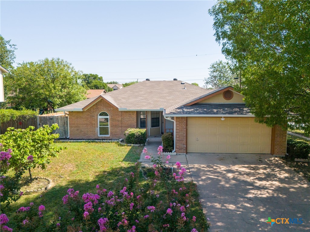 Suzie St, Killeen, TX 76542