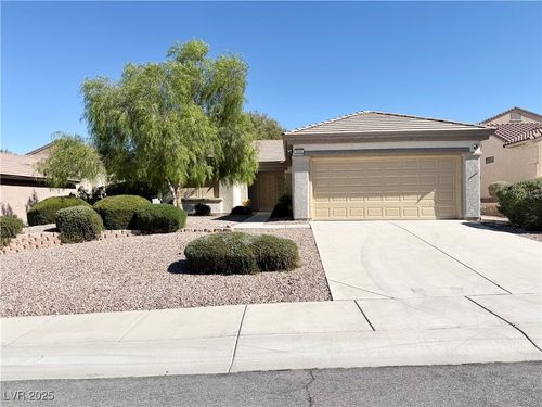 2026 Wildwood Lake St, Henderson, NV, 89052-8527 | Card Image