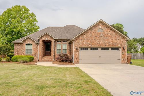 509 Andrew Ct, Moulton, AL, 35650-1215 | Card Image