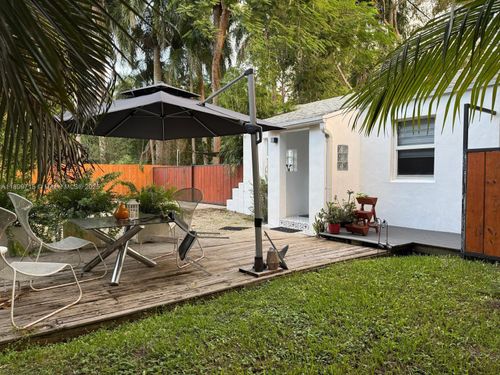 396-396 Ne 152nd St, Miami, FL, 33162-5018 | Card Image