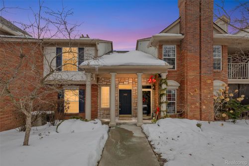 3462 Tremonte Cir N, Rochester, MI, 48306-5003 | Card Image