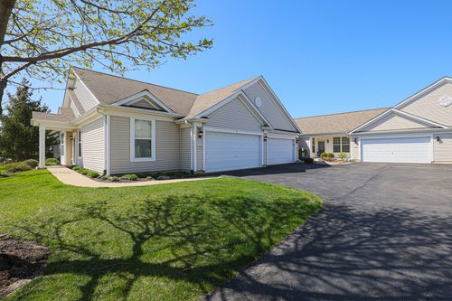 13580 Hemlock Rd, Huntley, IL, 60142-6358 | Card Image