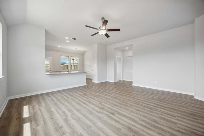 25460 Honus Wagner Way, House other with 4 bedrooms, 2 bathrooms and 2 parking in Splendora TX | Image 6