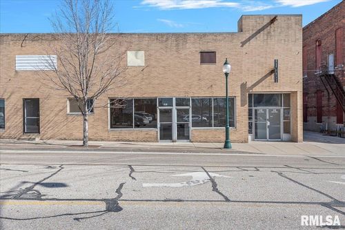 219 S Main St, Jacksonville, IL, 62650-2504 | Card Image