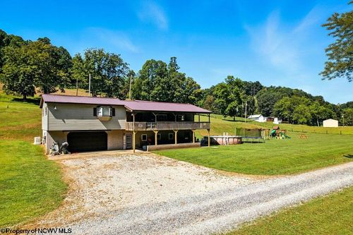 650 Sam Cavins Rd, West Union, WV, 26456-6219 | Card Image