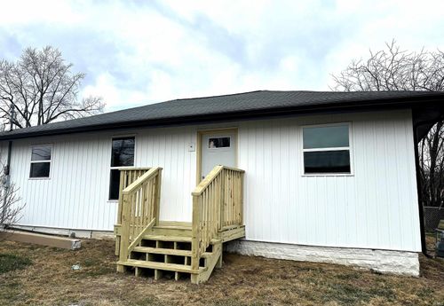 2201 7th St, Bedford, IN, 47421-2444 | Card Image