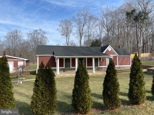 8240 Sinclair Mill Rd, MANASSAS, VA, 20112-3508 | Card Image