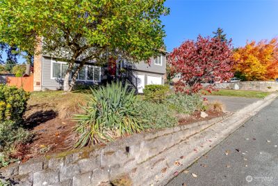 11510 Se 320th Place, House other with 3 bedrooms, 3 bathrooms and 2 parking in Auburn WA | Image 2