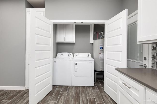 428 E Acacia St, Home with 0 bedrooms, 0 bathrooms and 8 parking in Alamo TX | Image 8