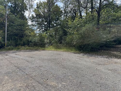 9456 Cedar Dr, Bon Aqua, TN, 37025-1502 | Card Image