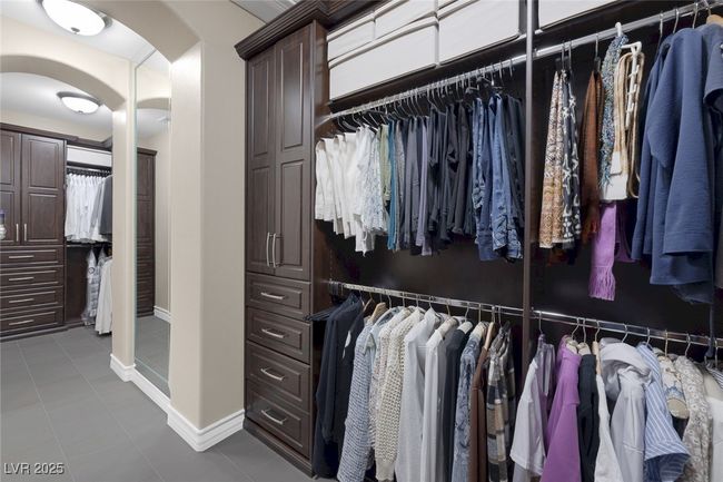 Custom Closet | Image 38