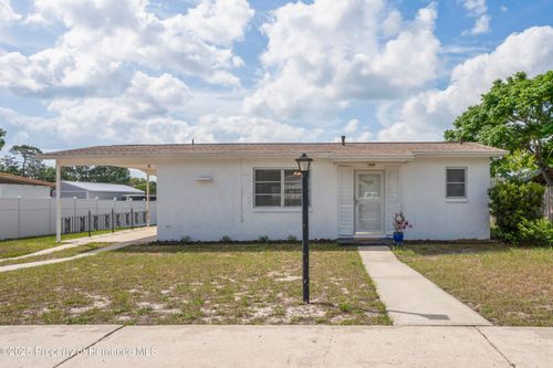 7050 Merrick Ln, SPRING HILL, FL, 34606-5856 | Card Image