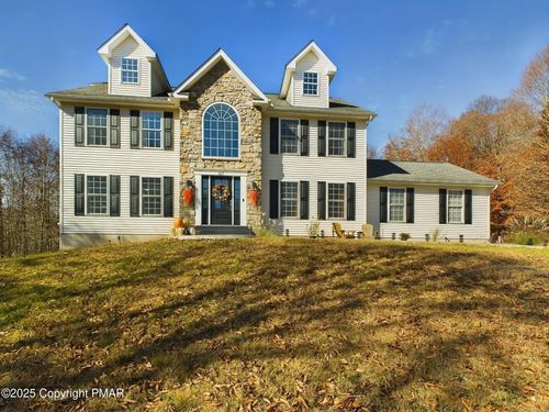 317 Scenic Dr, Blakeslee, PA, 18610-7738 | Card Image
