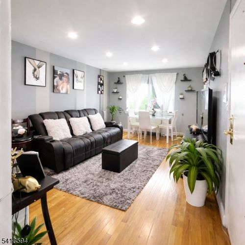 b-23 Carolyn Ter, Roselle, NJ, 07203-2865 | Card Image