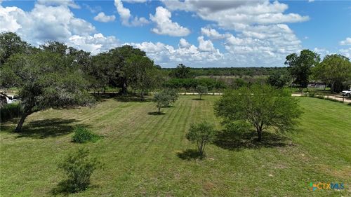 201 Elwood St, Yoakum, TX, 77995-3127 | Card Image