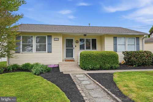 329 Madison Ave, Penndel, PA, 19047-7542 | Card Image