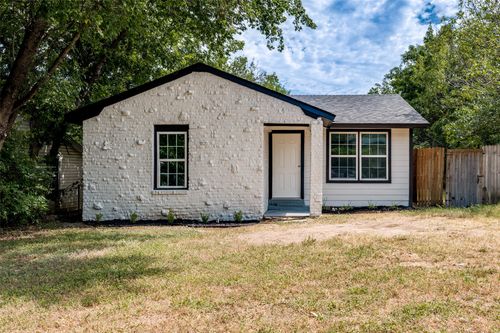 3712 Knox St, Fort Worth, TX, 76119-4932 | Card Image