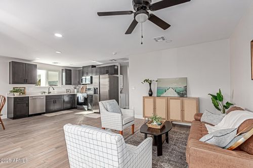 6421 S 23rd St, Phoenix, AZ, 85042-4616 | Card Image