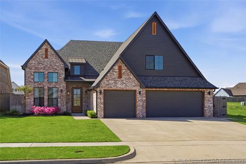 612 E 126th St S, Jenks, OK, 74037-5207 | Card Image