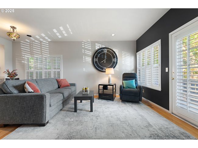 639 1 St St, House attached with 2 bedrooms, 3 bathrooms and 1 parking in Lake Oswego OR | Image 6