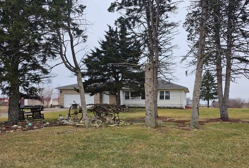 17954 E 10500n Rd, Grant Park, IL, 60940-5048 | Card Image