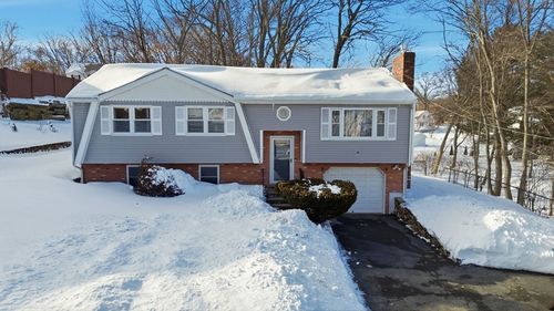 31 Tremont St, Woburn, MA, 01801-4526 | Card Image