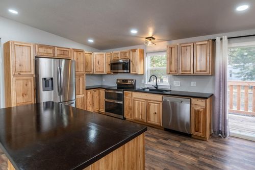 51488 Hann Rd, La Pine, OR, 97739-9595 | Card Image