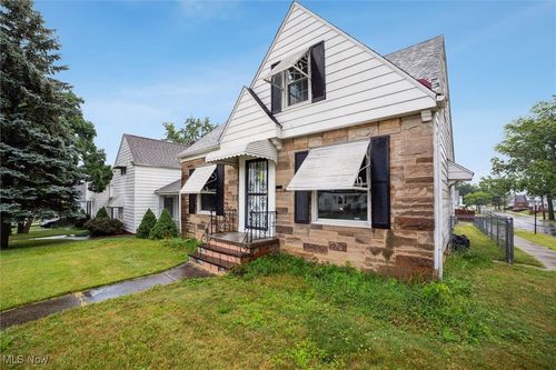 5145 E 114th St, Garfield Heights, OH, 44125-2826 | Card Image
