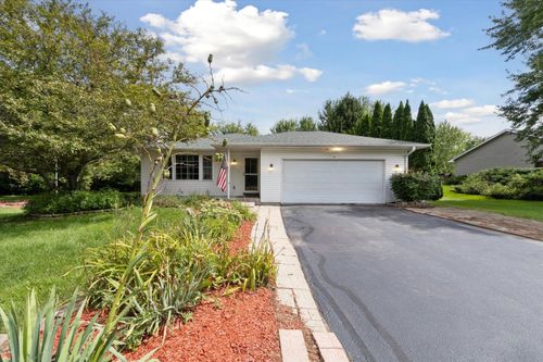 161 Columbia St Nw, Poplar Grove, IL, 61065-8706 | Card Image