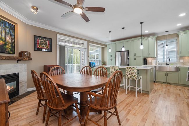 33571 12 Avenue, House other with 4 bedrooms, 3 bathrooms and 6 parking in Mission BC | Image 2