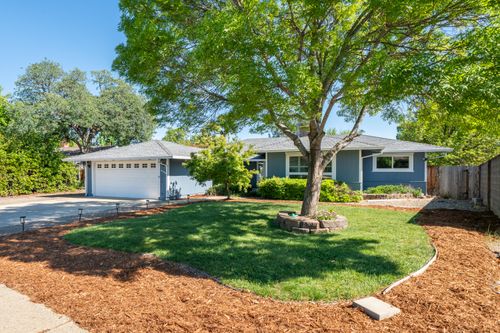 4185 Meander Dr, Redding, CA, 96001-2947 | Card Image