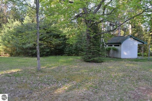 7601 N Cabin Lane, Roscommon, MI, 48653 | Card Image