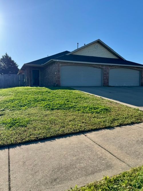a-3503 N Robin Ct, Siloam Springs, AR, 72761-9268 | Card Image