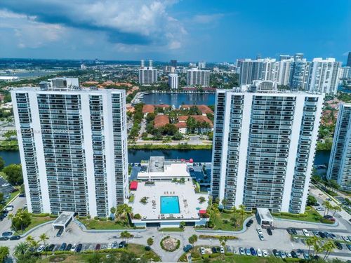 apt-2502-3675 N Country Club Dr, Aventura, FL, 33180-1710 | Card Image