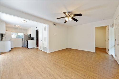 a-607 E 43rd St, Austin, TX, 78751-3910 | Card Image