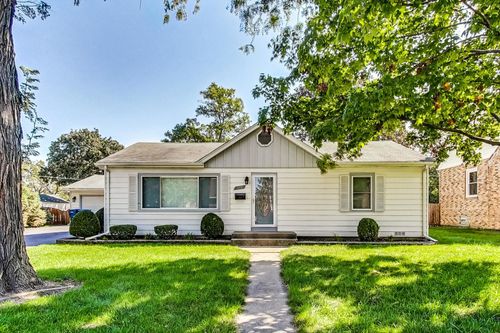 11221 S Preller Avenue, Worth, IL, 60482 | Card Image