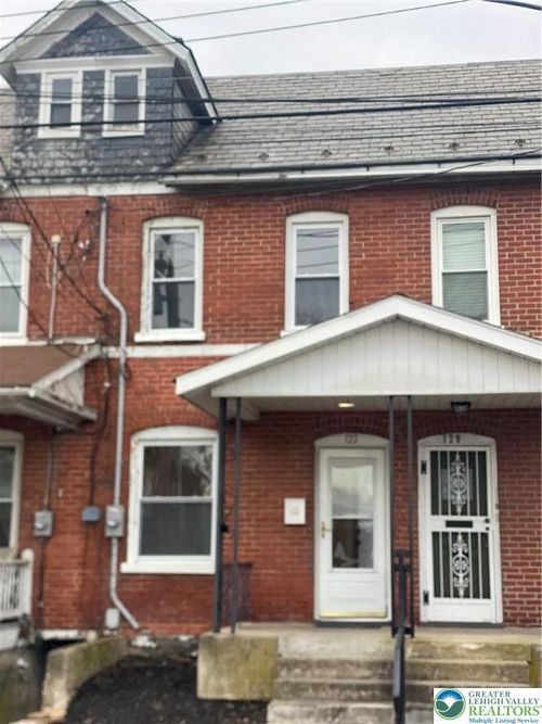 122 S Spruce St, Nazareth, PA, 18064-2129 | Card Image