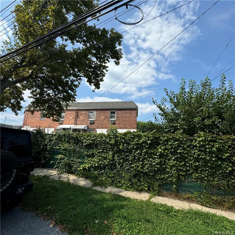 Harding Ave, Bronx, NY 10465
