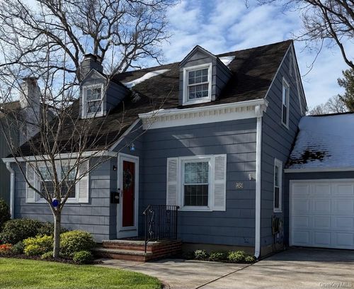 29 Babylon Tpke, Merrick, NY, 11566-3534 | Card Image