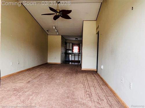 5-25860 Lira Ln, Warren, MI, 48089-6265 | Card Image