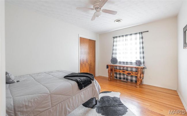 24265 Vinyard Rd, House other with 3 bedrooms, 2 bathrooms and 2 parking in Cuba MO | Image 15