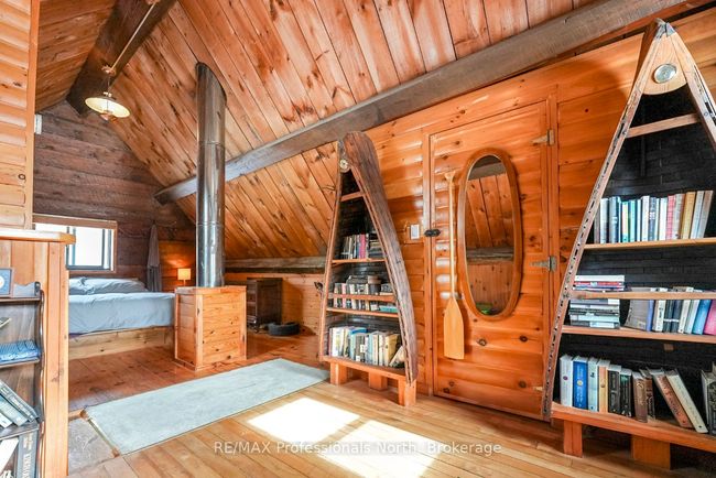 1015 Calbrett Rd, House other with 1 bedrooms, 1 bathrooms and 5 parking in Haliburton ON | Image 26