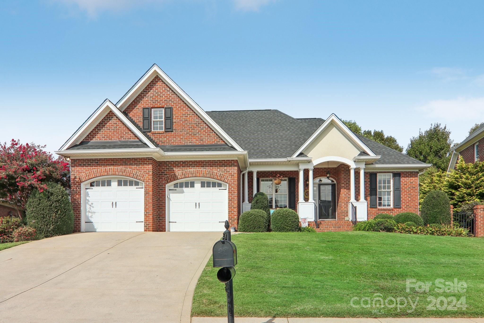 Silver Cloud Cir, Medford, NJ 08055